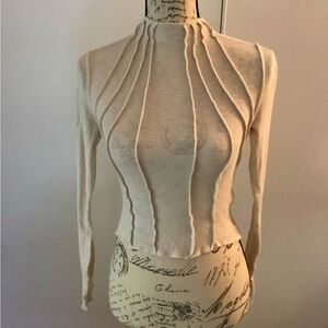 NWOT BDG (Urban Outfitters) Cream Color Abstract Cropped Long Sleeve Top Size S